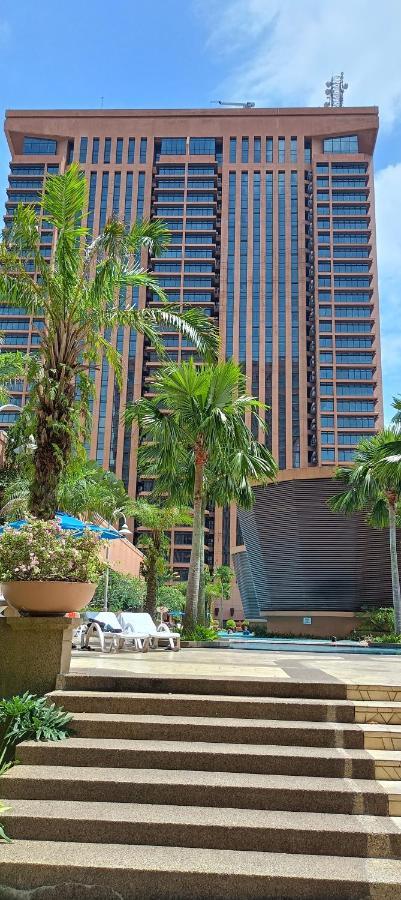 Plaza Apartment At Berjaya Times Square Kl Kuala Lumpur Kültér fotó